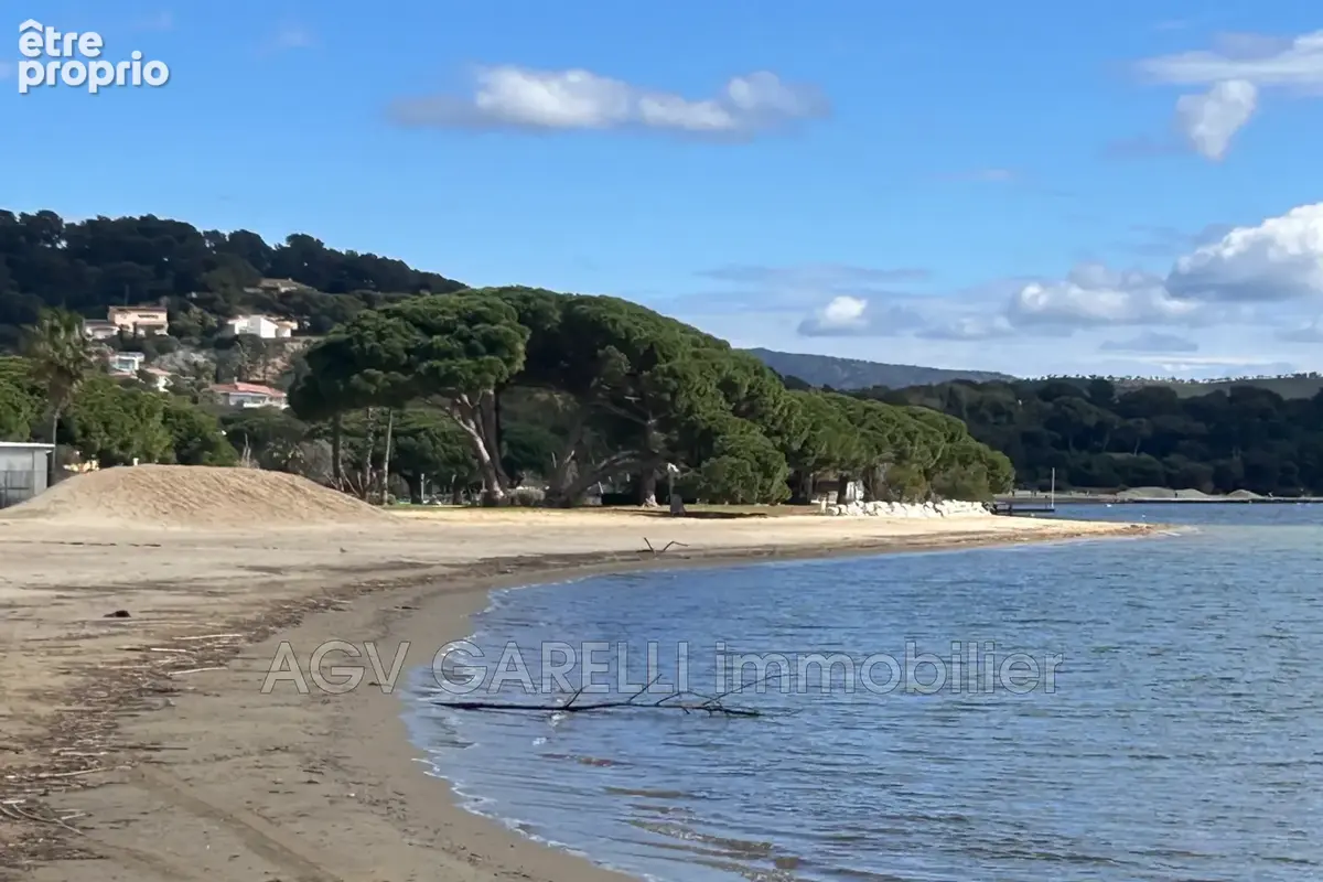 Appartement 39 m² à La Londe-Les-Maures  - photo 7