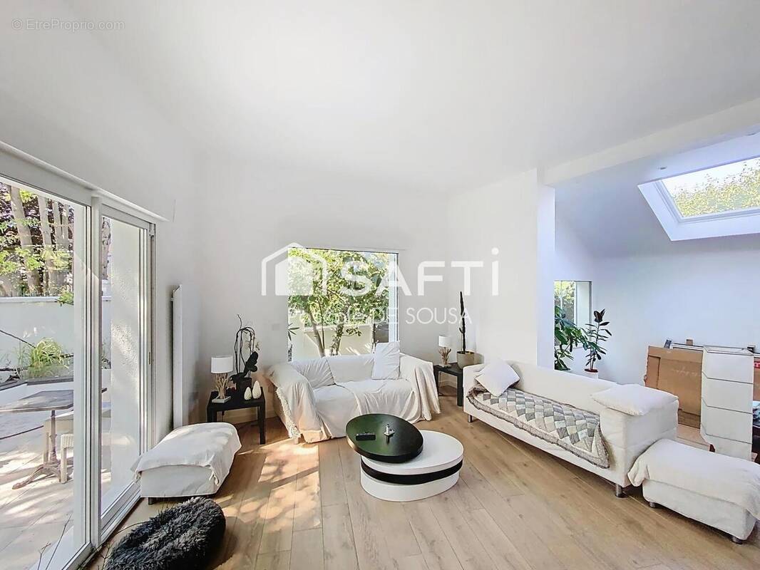 Photo 1 - Maison à RUEIL-MALMAISON