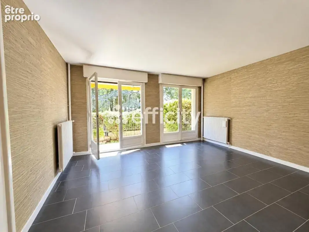 Appartement à CHENNEVIERES-SUR-MARNE