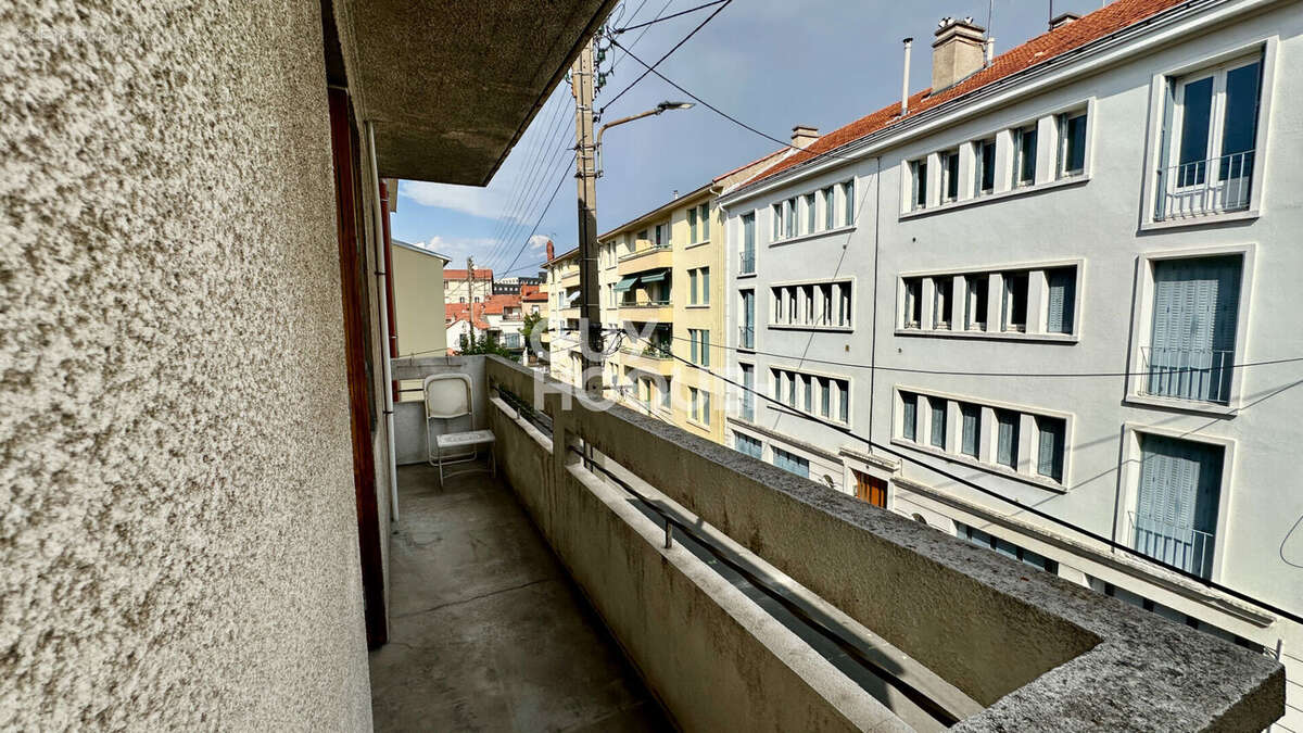 Clermont-Ferrand - Salins - Appartement T4 de 100m2 avec garage - photo 8