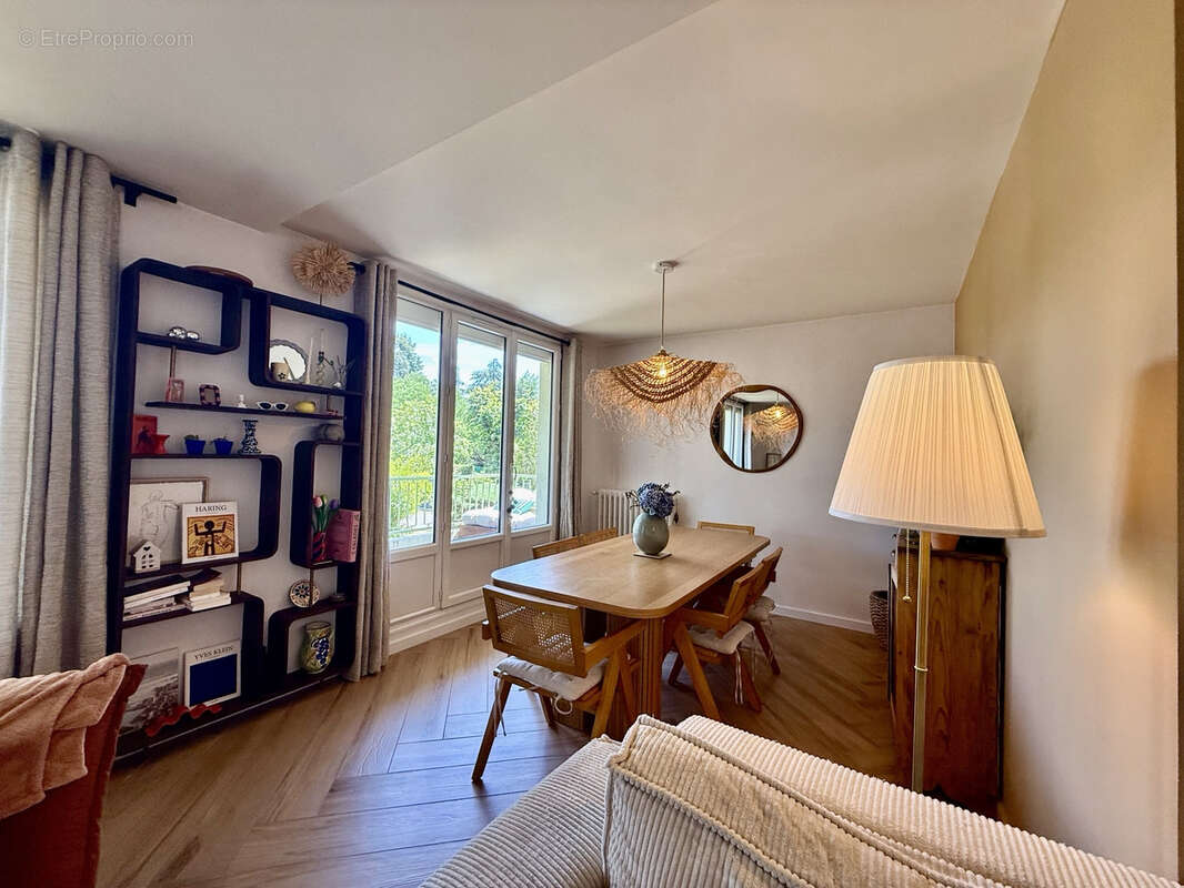 Appartement à ROMANS-SUR-ISERE
