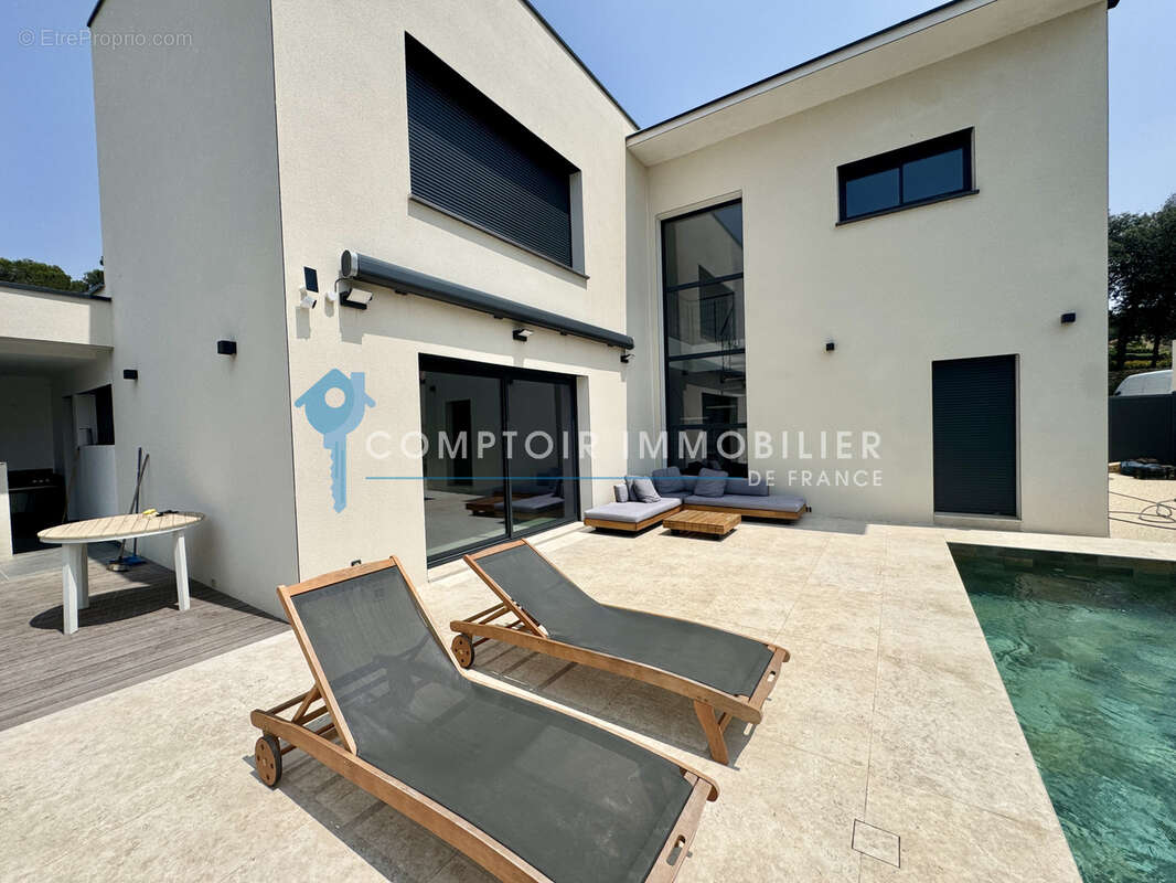 Maison à VERGEZE