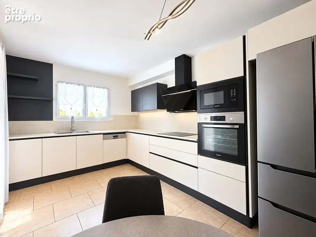 Cournonterral ? maison familiale de 140 m² avec piscine, jardin sans vis-à-vis et vue sur la garrigue - photo 5