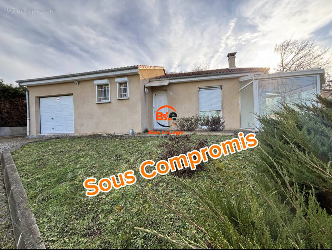 VENTE MAISON PLAIN PIED 2 CHAMBRES TERRAIN AGENCE BSLE BIEN SE LOGER ENSEMBLE COURNON   - Maison à COURNON-D'AUVERGNE