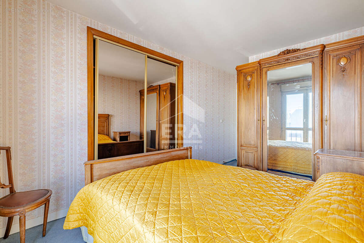 Appartement à PARIS-20E