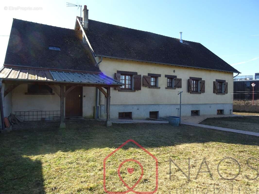 Maison à AUBIGNY-SUR-NERE