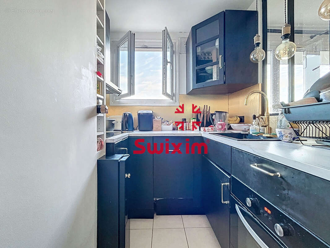 Appartement à PARIS-17E