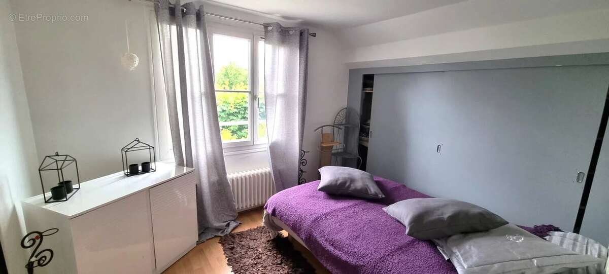 Maison à STAINS