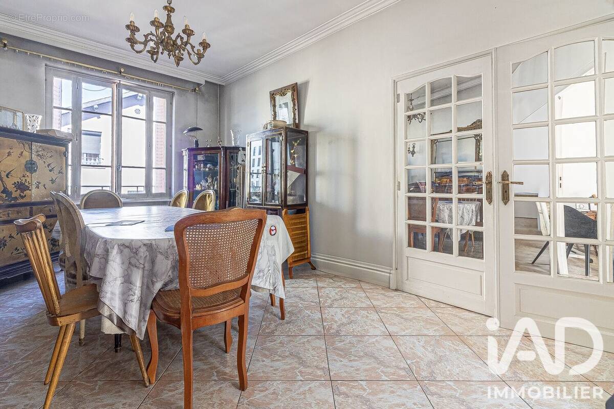 Photo 1 - Maison à VILLEURBANNE