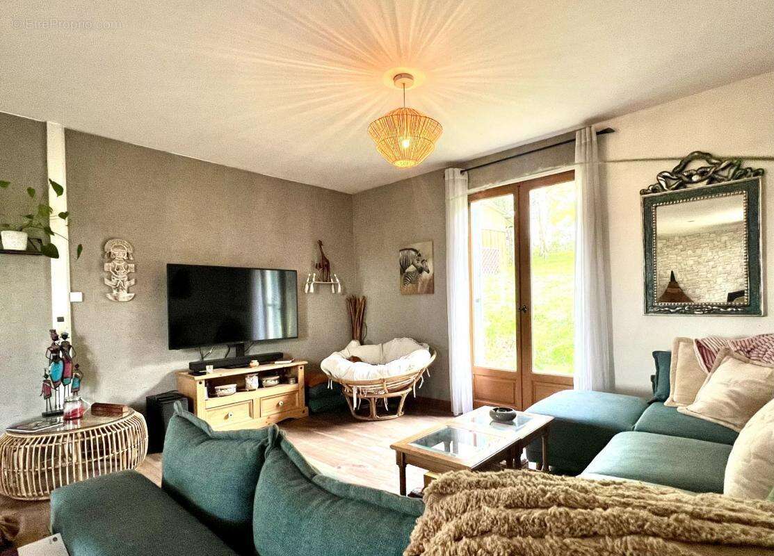 Maison à SAINT-LAURENT-DES-VIGNES