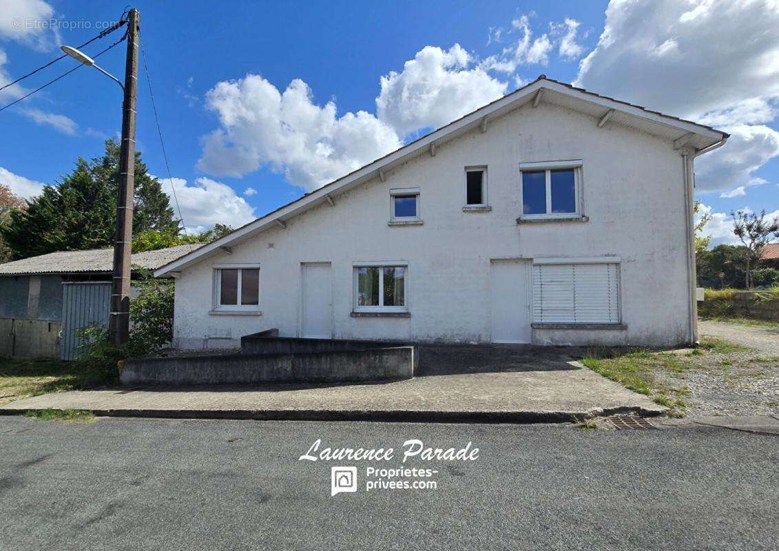 Maison à MONTPON-MENESTEROL