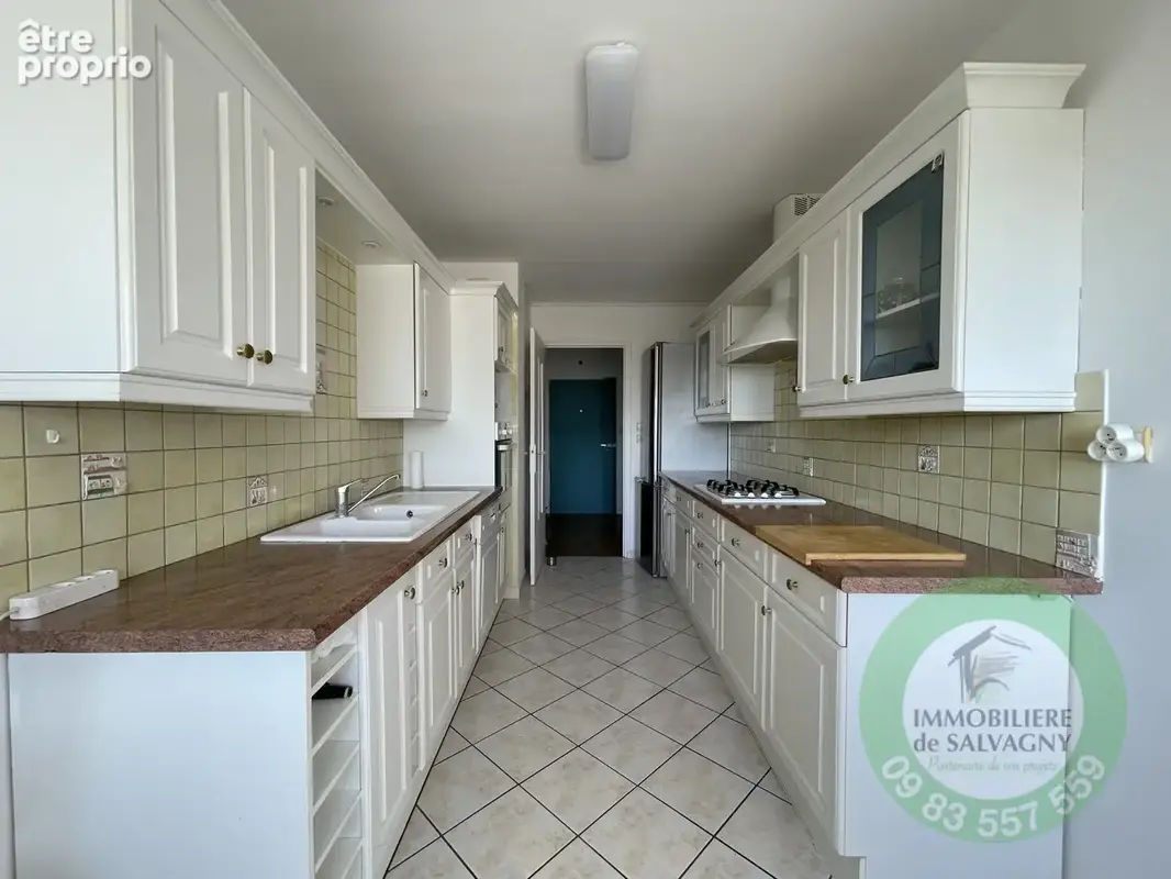 A vendre appartement t4 / t5 de 100 m2 a champagne au mont d'or - photo 5