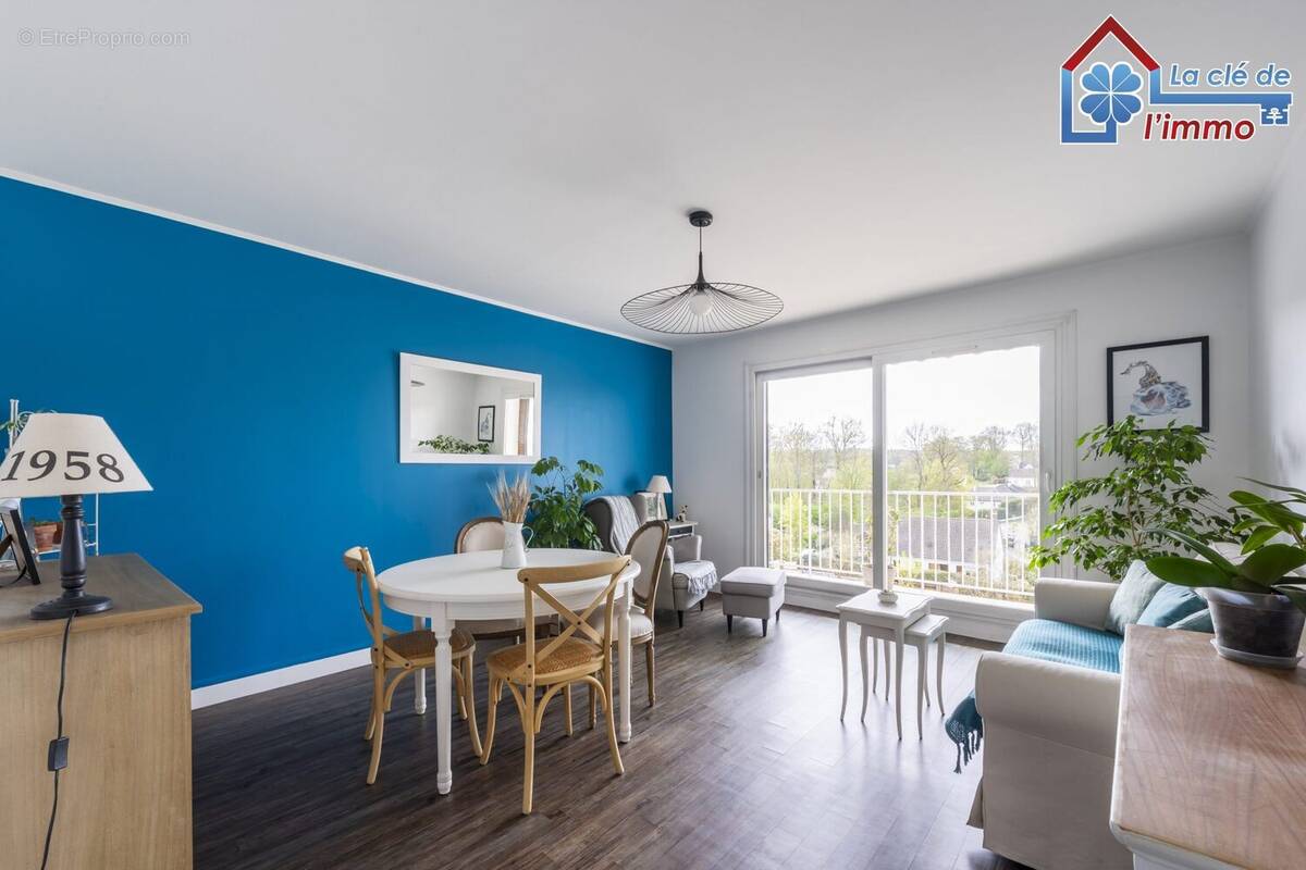 Appartement à PRINGY