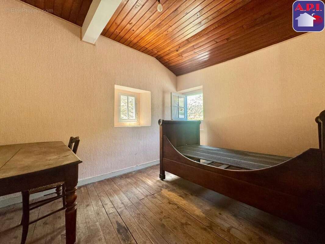 Maison 123 m² à Vicdessos  - photo 10