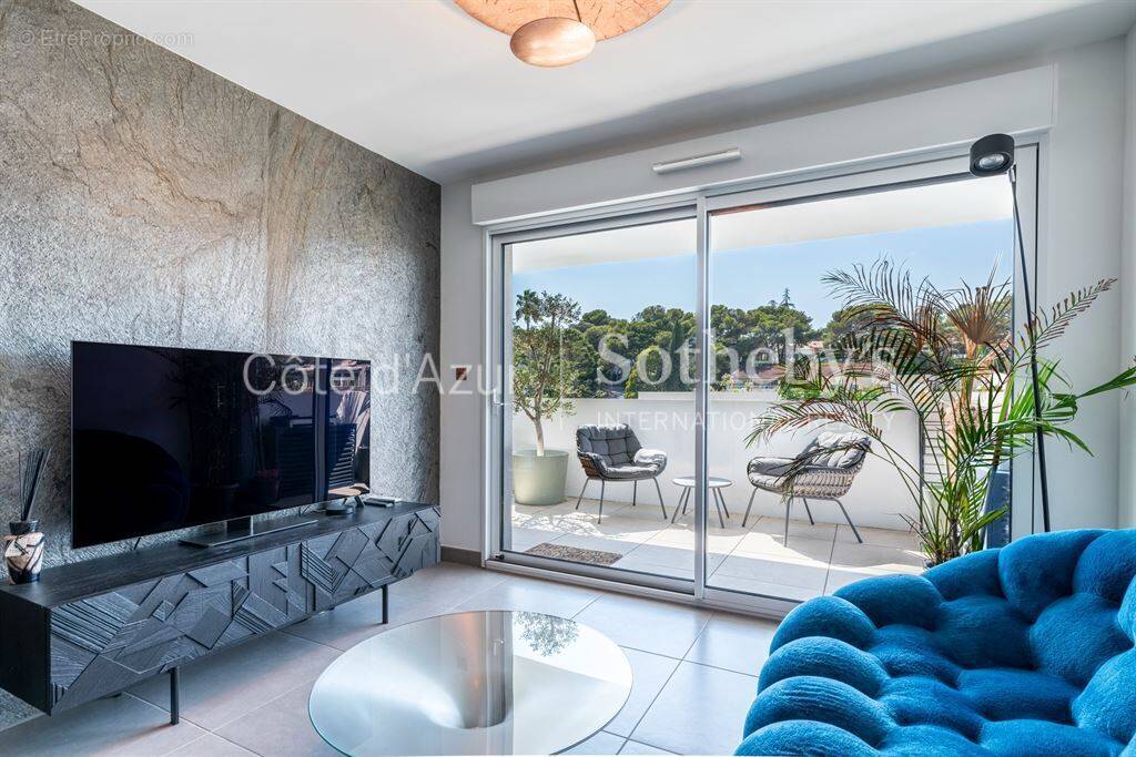 Appartement à VILLENEUVE-LOUBET