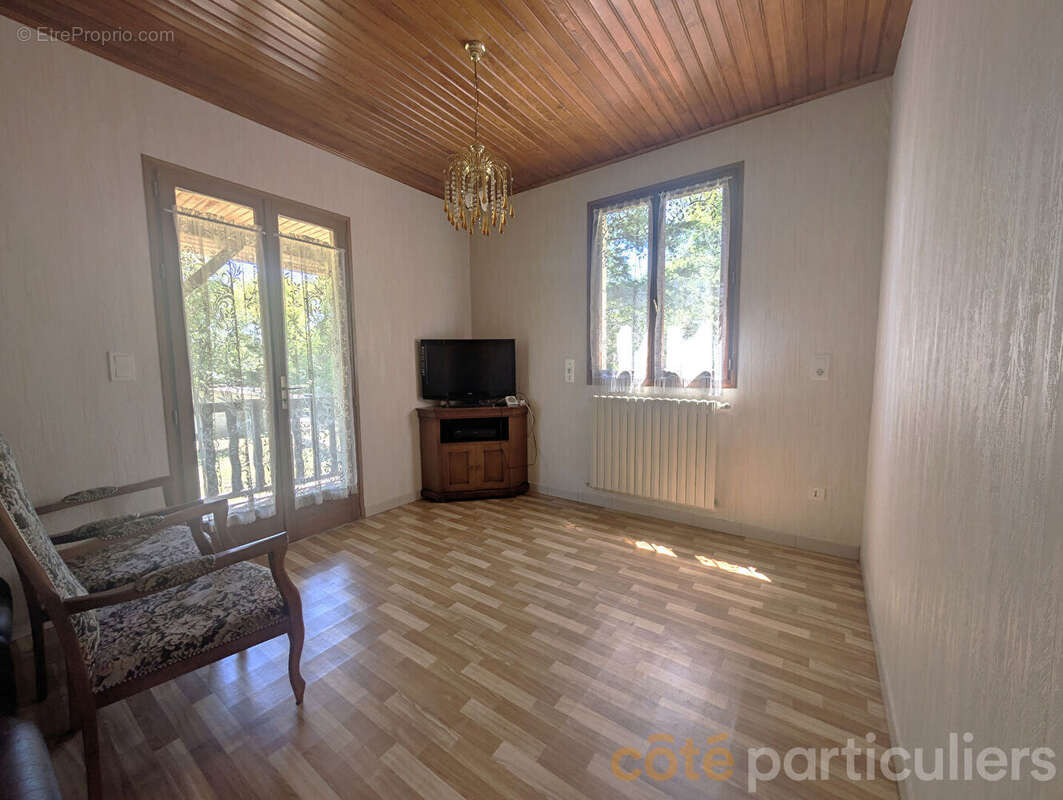Maison La Loubiere 5 pièce(s) 104 m2 - photo 10