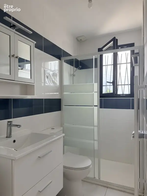 Maison contemporaine avec piscine, garage et deux studios - photo 15