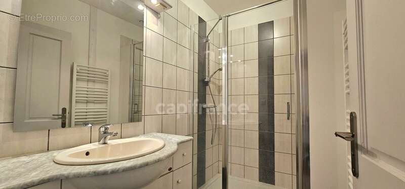 Appartement à SALINS-LES-BAINS