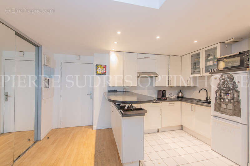 Appartement à PARIS-18E