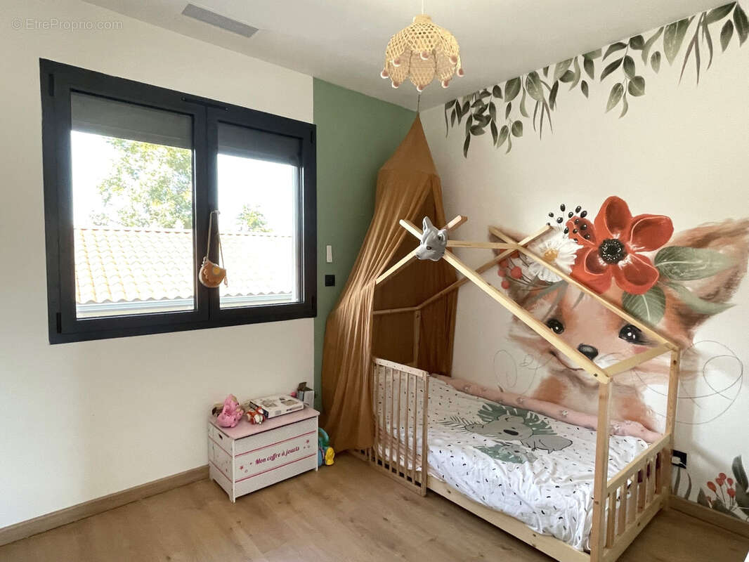 Maison à GREZIEU-LA-VARENNE