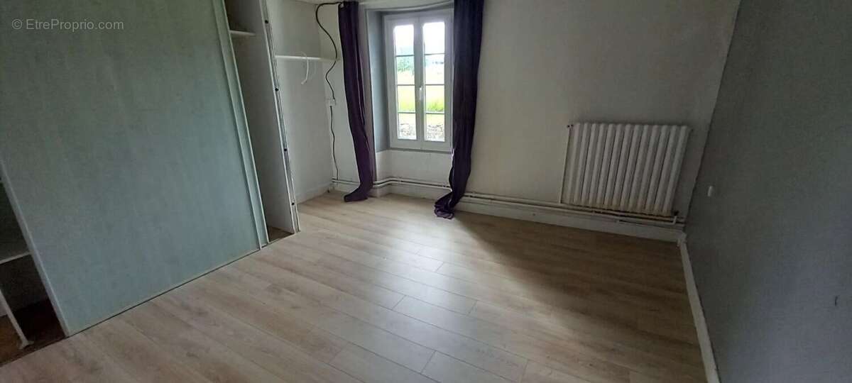 Maison 140 m² à Neuvicq-Le-Chateau  - photo 7
