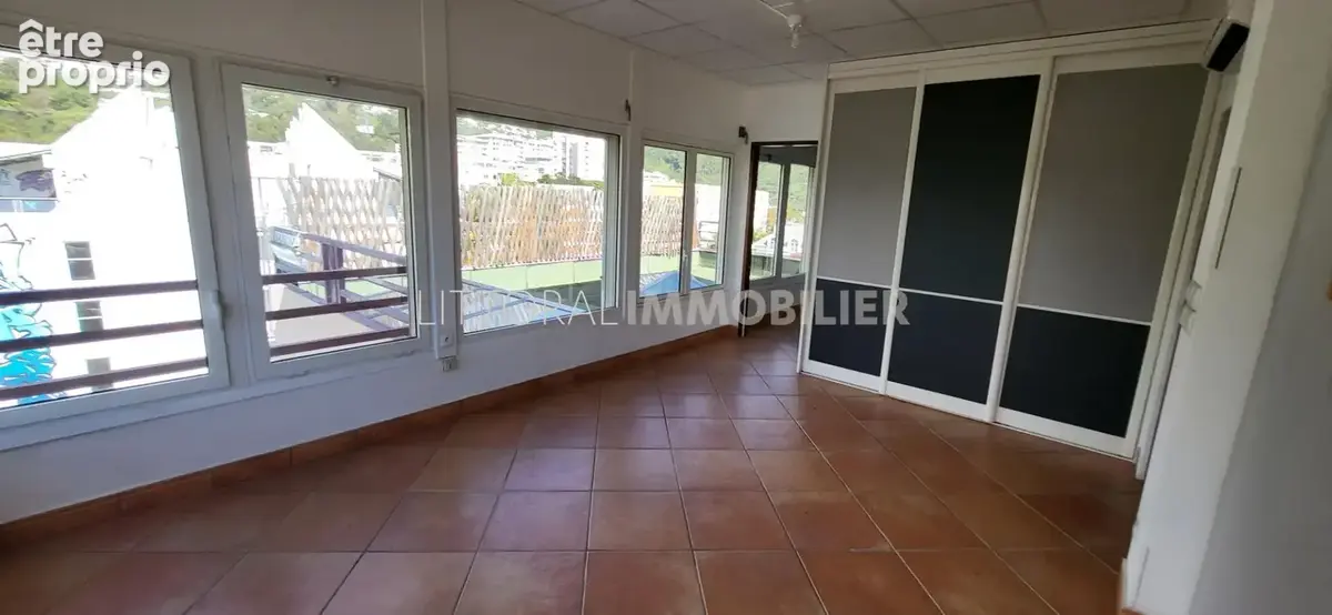 Appartement Saint François 5 pièce(s) 193 m2 - photo 2