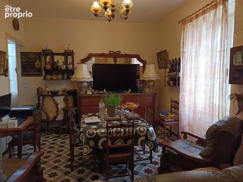 Opportunité : Maison de Village à rafraichir de plus de 170 m² - photo 3