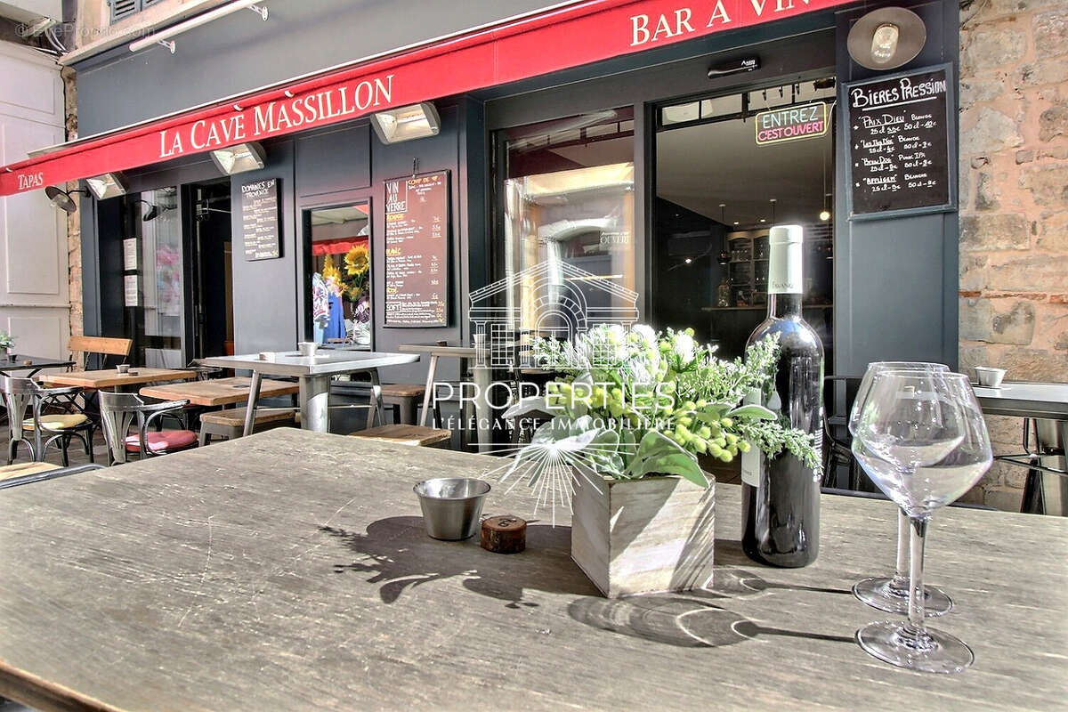 Commerce à HYERES