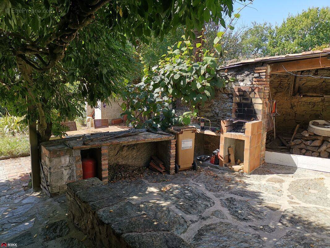 Maison à CHATEAU-GUIBERT