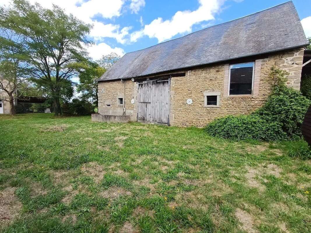 Maison à CHENERAILLES