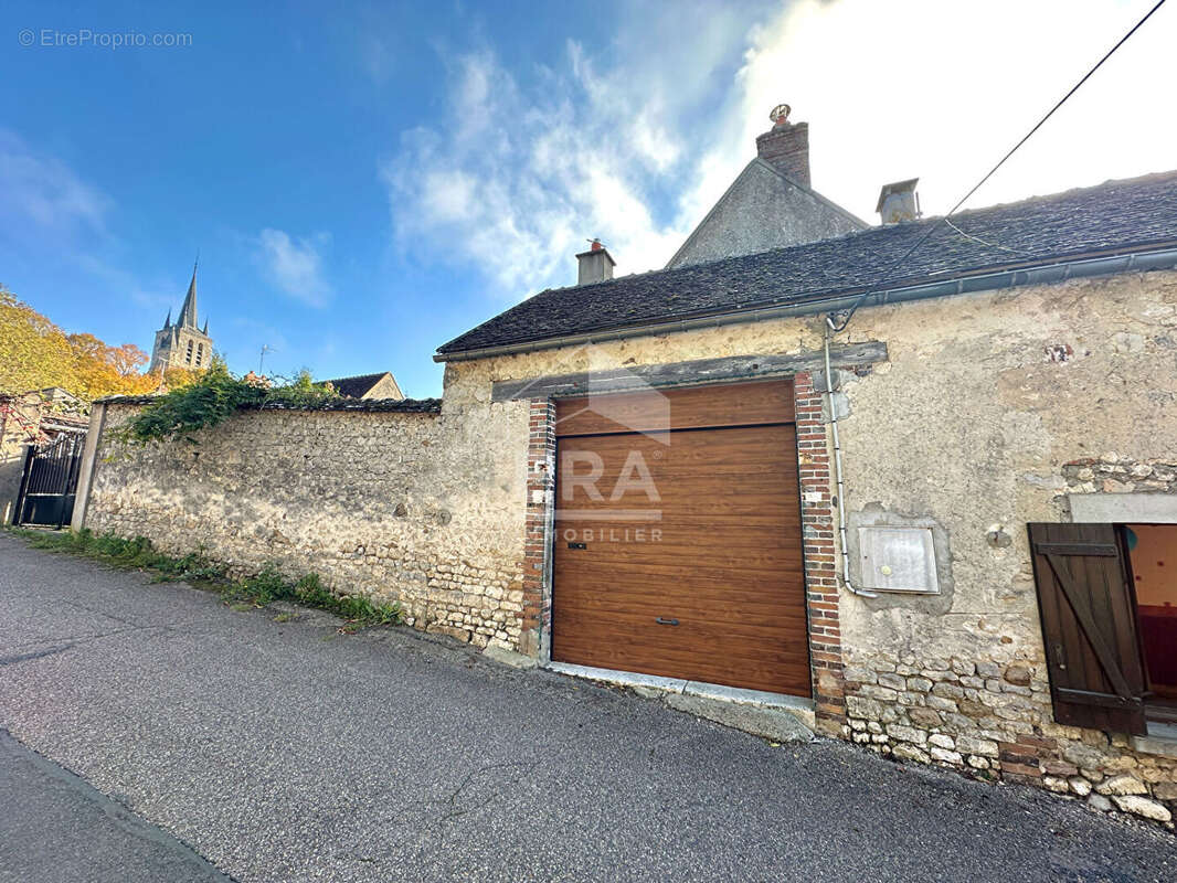 Maison à LORREZ-LE-BOCAGE-PREAUX