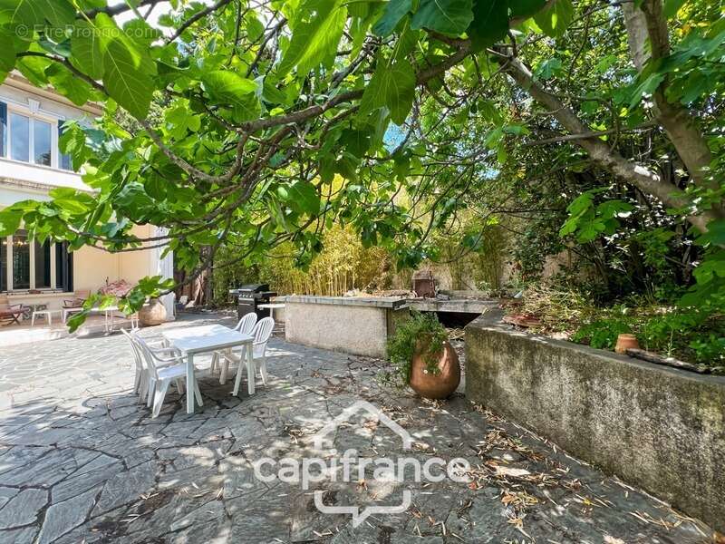 Maison à MARSEILLE-11E