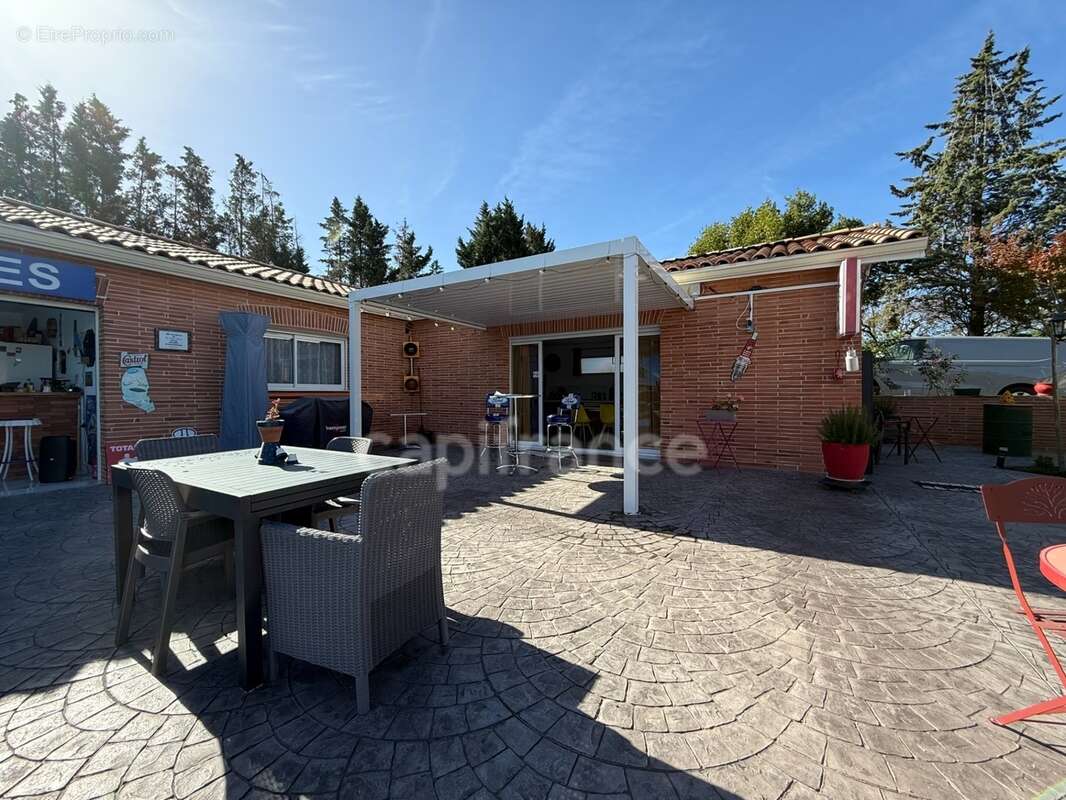 Propriété d'exception – 2 logements, piscine, hangars, idéal activité professionnelle - photo 21