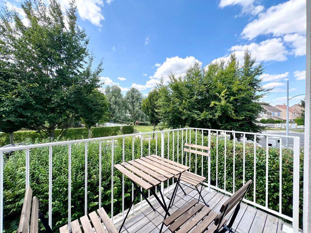 Appartement à SAINTE-GENEVIEVE-DES-BOIS