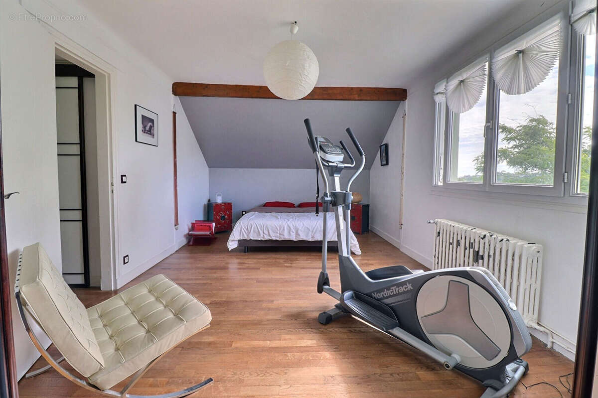 Maison à MAREIL-MARLY