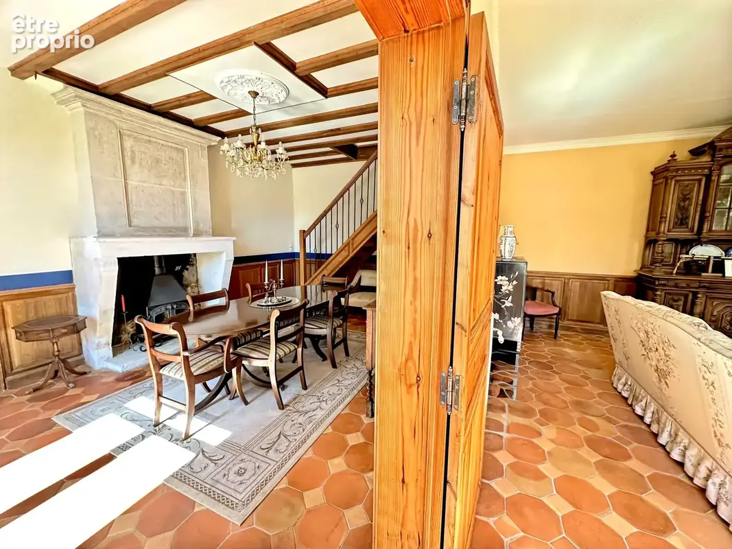 Propriété du 19e - deux logements indépendants - piscine et terrain de 1,1 ha – estuaire de la gironde. - photo 5