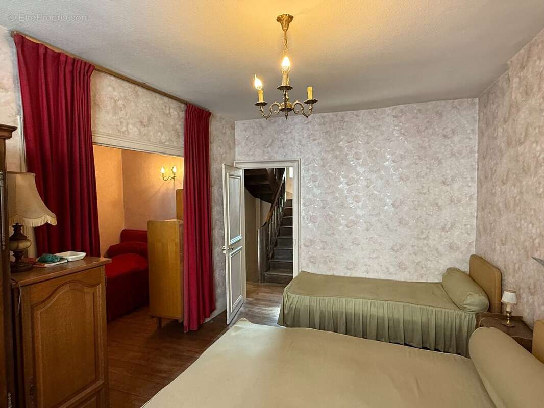Maison à LA CHATRE