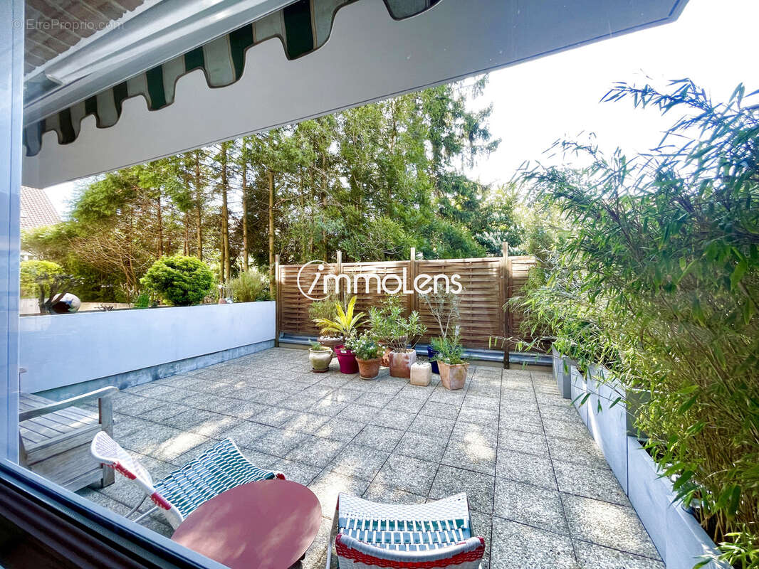 LENS Appartement T4 145m2 standing - terrasse - garage - photo 8