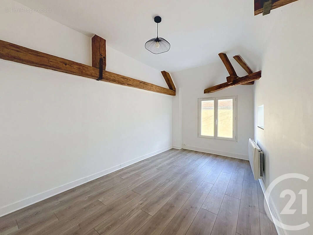 Maison 121 m² à Saint-Phal  - photo 9