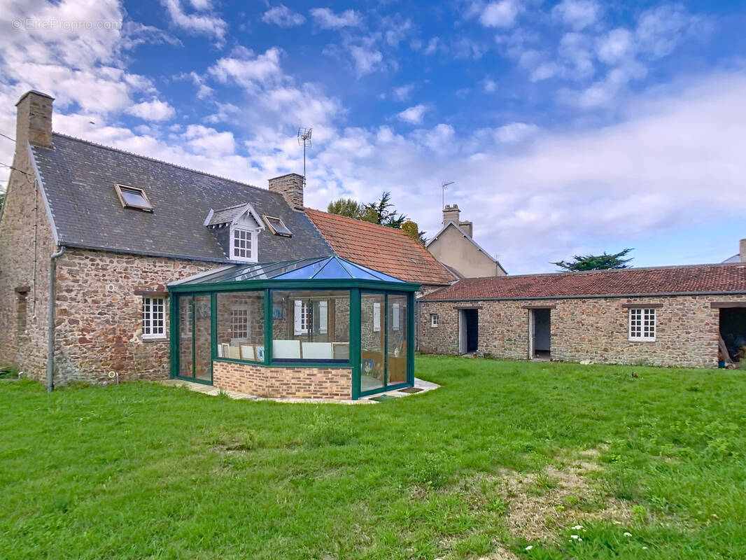 Maison à SAINT-GERMAIN-SUR-AY