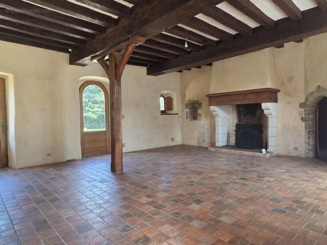 Maison à MARIGNE-PEUTON