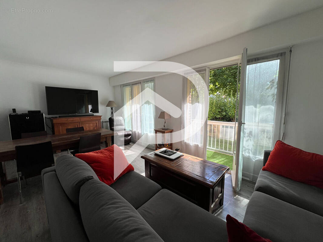 Appartement à ELANCOURT