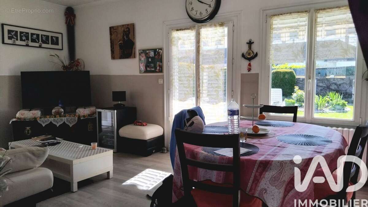 Photo 2 - Maison à CHALETTE-SUR-LOING