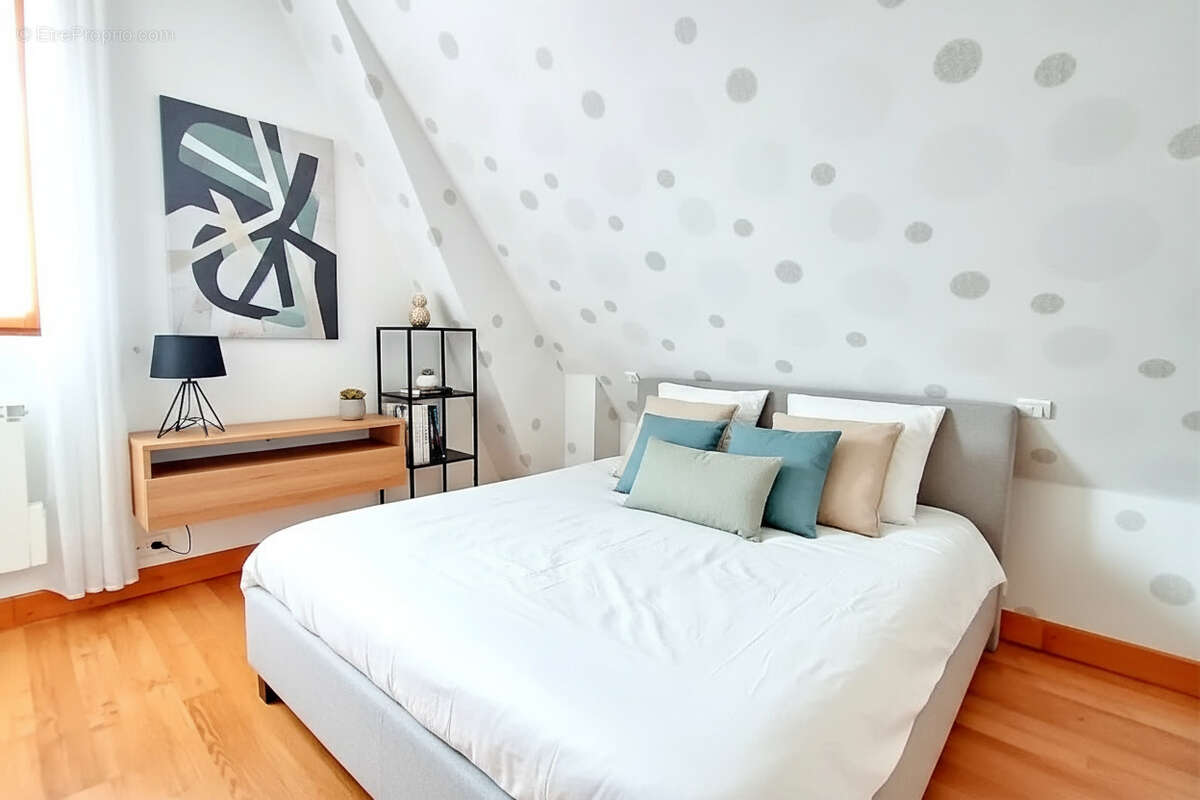 Maison à ENGHIEN-LES-BAINS