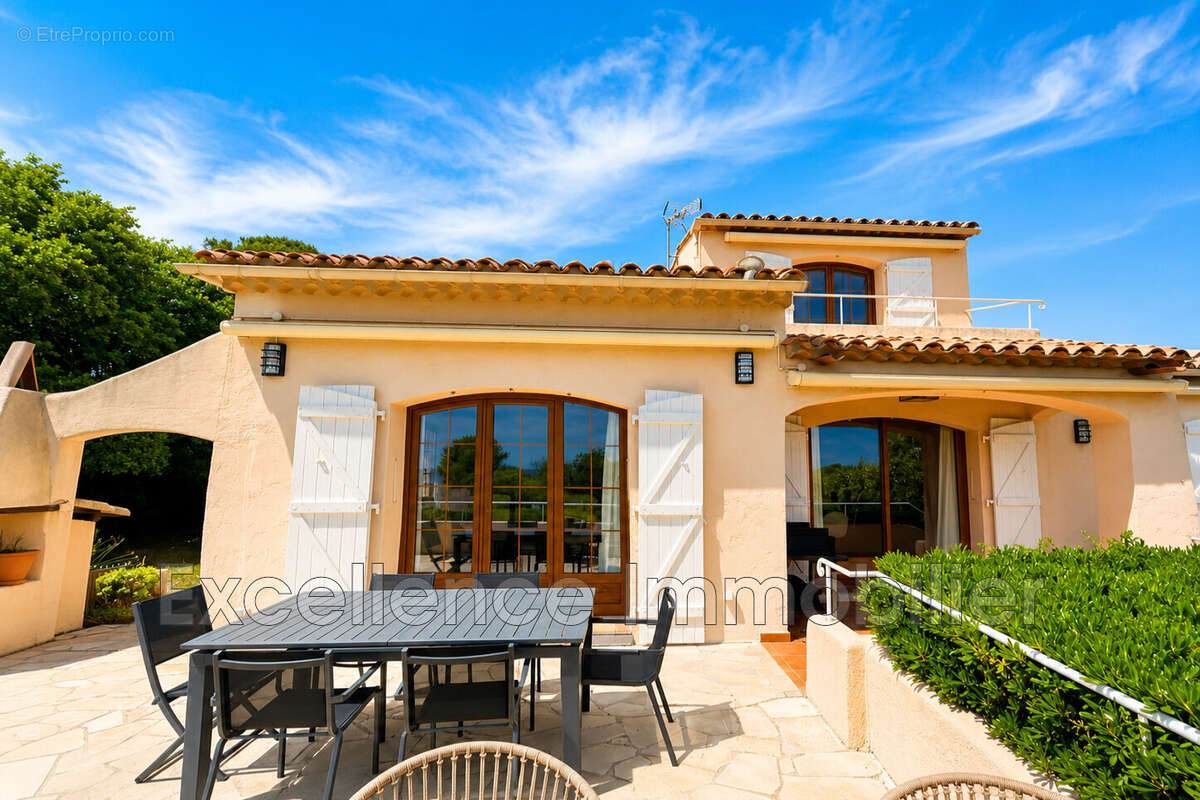 Maison à LES ISSAMBRES