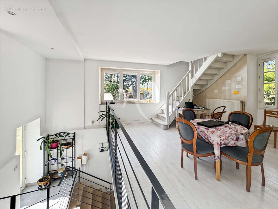 Maison à PRAYSSAC