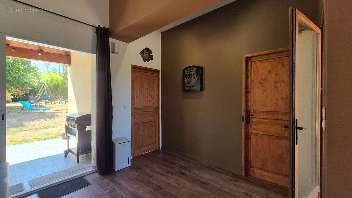 Maison à vendre 7 pièces PRADES (66) - photo 9