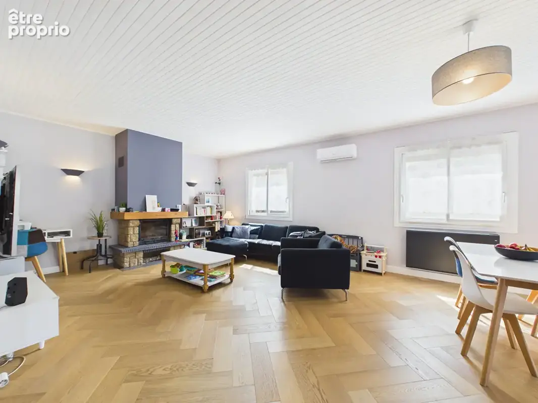 Maison familiale de 142 m² avec piscine et sous-sol - photo 9