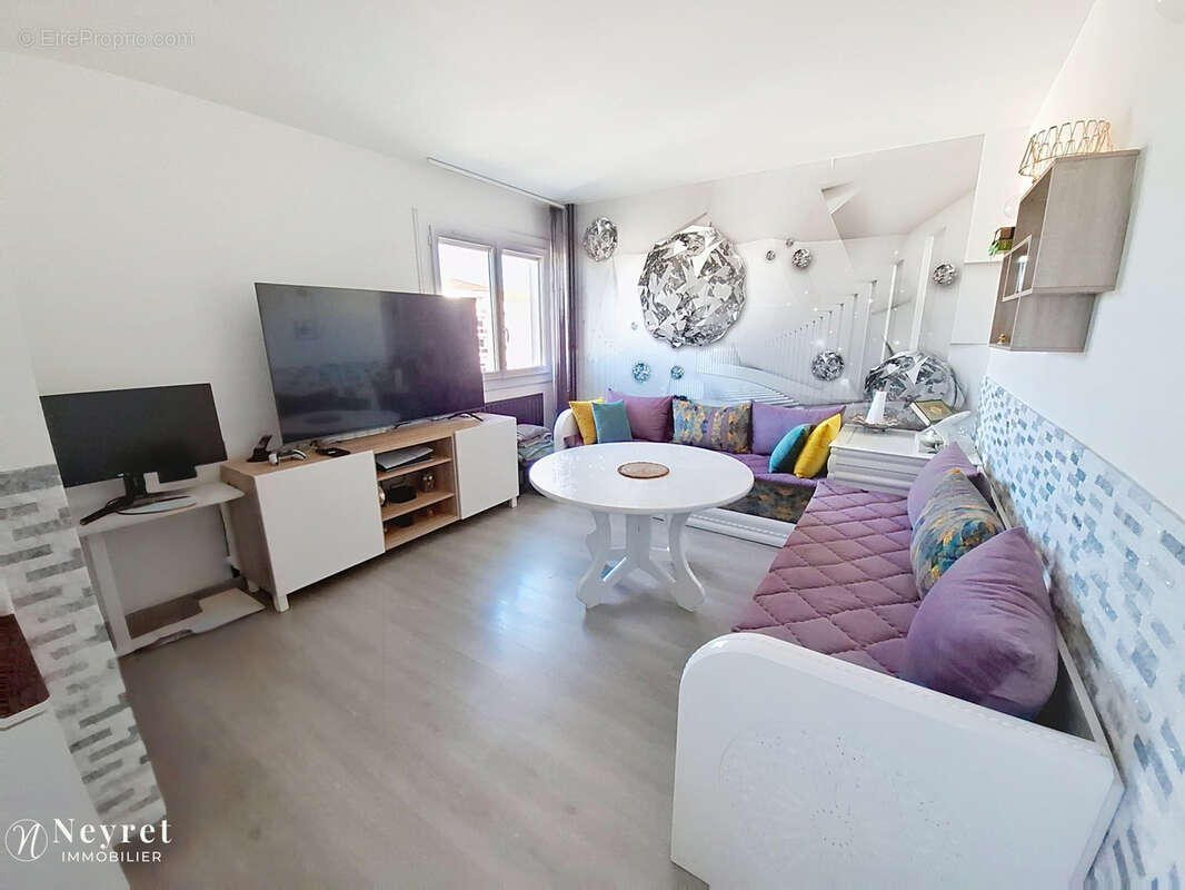 Appartement à CORBAS