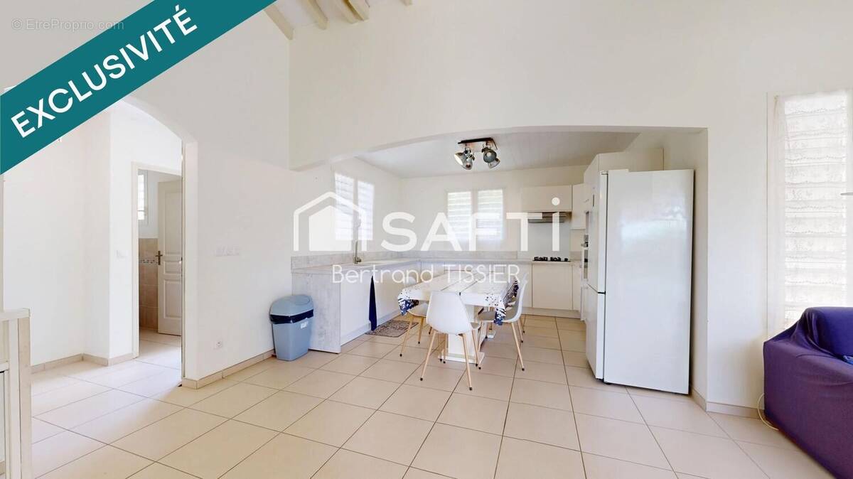 Photo 1 - Maison à SAINT-ESPRIT